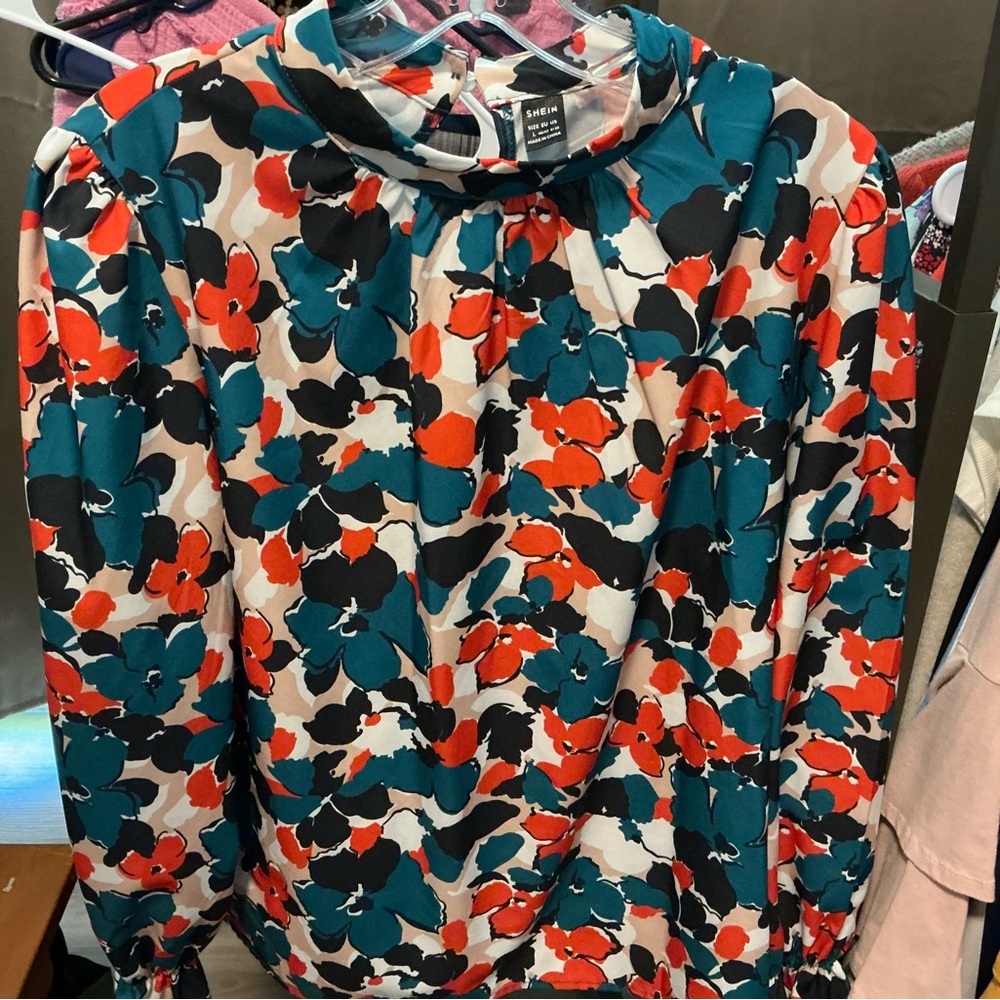 SHEIN Multicolor Floral Top
